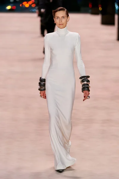 Look 38